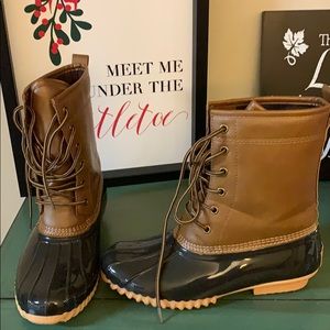 Women Duck Boot